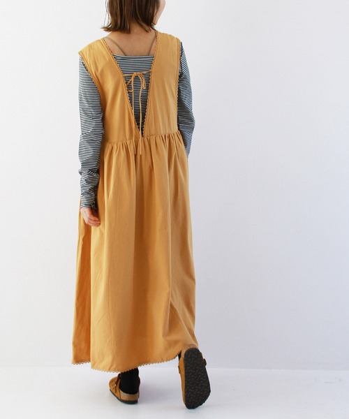 Crisp（クリスプ）の「バックリボンギャザーワンピース（ワンピース・レディース・チャコールグレー/マスタード・FREE）」の5枚目の写真