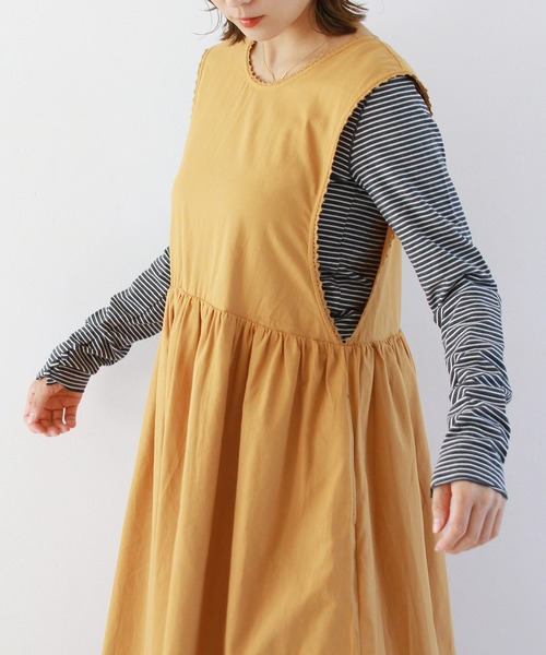 Crisp（クリスプ）の「バックリボンギャザーワンピース（ワンピース・レディース・チャコールグレー/マスタード・FREE）」の8枚目の写真