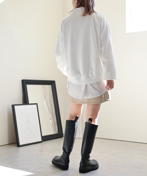 ULEULA（ウルア）の「デサインクロススウェット/スポンディッシュトレーナー/ロゴスウェット（スウェット・レディース・アイボリー/ブラック/オートミール・FREE）」の15枚目の写真