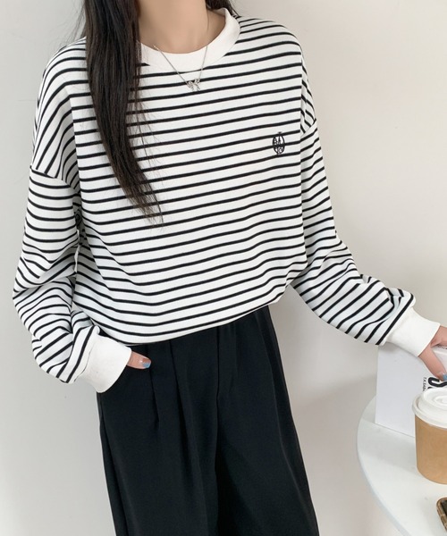 ECLIN(エクラン)の「ワンポイント刺繍ベーシックボーダーロンT(Tシャツ/カットソー・レディース・ホワイト/ブラック・M/L/XL)」の9枚目の写真