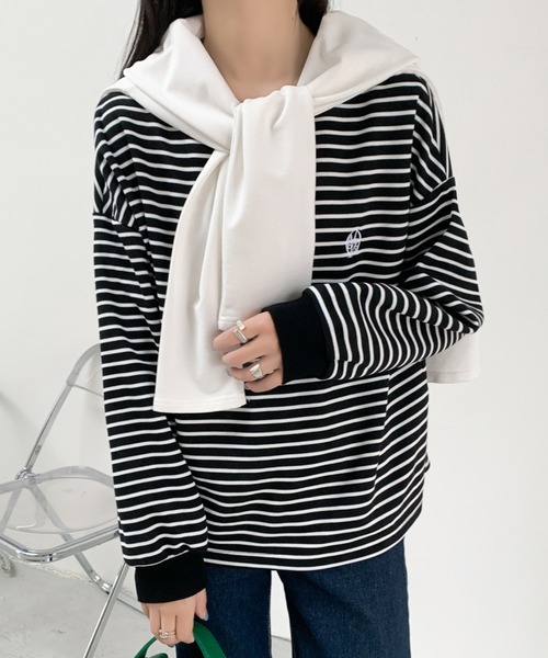 ECLIN(エクラン)の「ワンポイント刺繍ベーシックボーダーロンT(Tシャツ/カットソー・レディース・ホワイト/ブラック・M/L/XL)」の6枚目の写真
