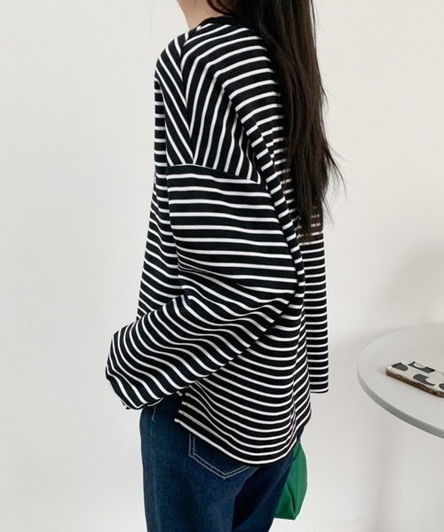 ECLIN(エクラン)の「ワンポイント刺繍ベーシックボーダーロンT(Tシャツ/カットソー・レディース・ホワイト/ブラック・M/L/XL)」の19枚目の写真