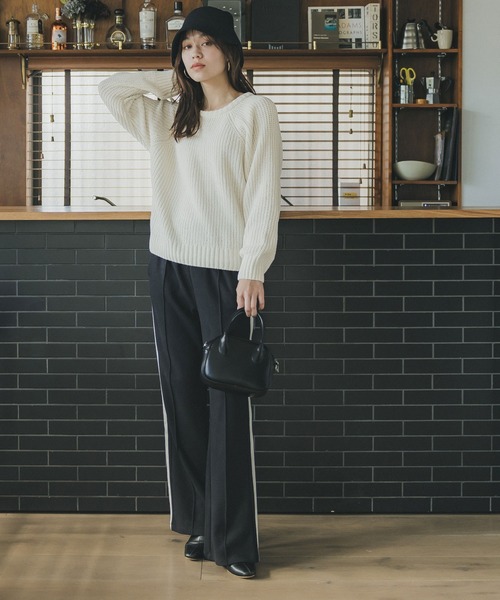 coca（coca）（コカ）の「モールタッチクルーネックニット（ニット/セーター・レディース・ネイビー/アイボリー・M/L）」の5枚目の写真