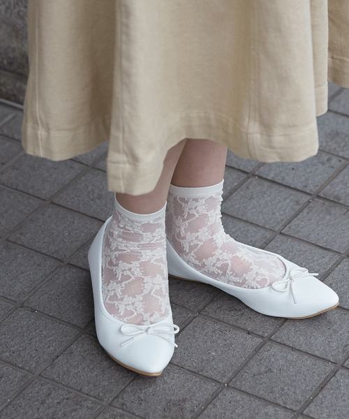 靴下屋(クツシタヤ)の「靴下屋/ チュールフローラルレースショートソックス(ソックス/靴下)」|オフホワイト