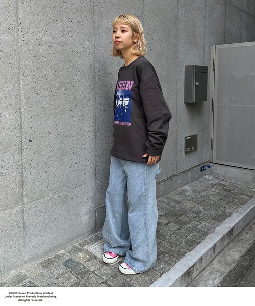 CIAOPANIC（チャオパニック）の「【ユニセックス】【QUEEN/クイーン】ツアーモチーフヴィンテージ加工ロックスウェット（スウェット・レディース・ホワイト/チャコールグレー・FREE）」の15枚目の写真