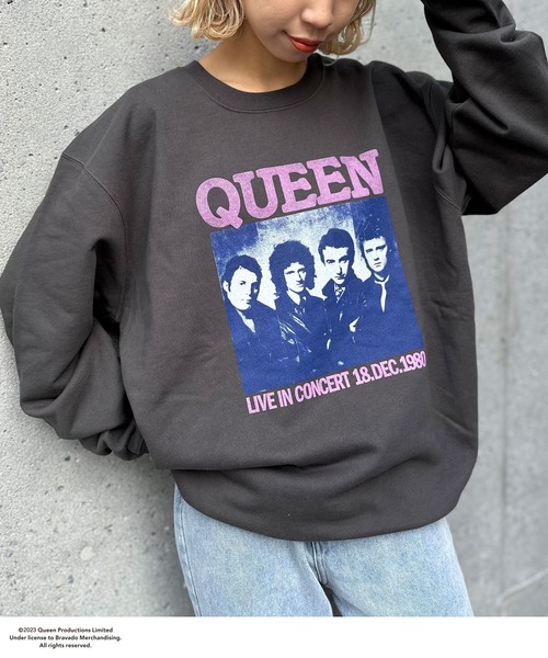 CIAOPANIC（チャオパニック）の「【ユニセックス】【QUEEN/クイーン】ツアーモチーフヴィンテージ加工ロックスウェット（スウェット・レディース・ホワイト/チャコールグレー・FREE）」の12枚目の写真