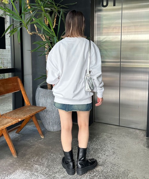 CIAOPANIC（チャオパニック）の「【ユニセックス】【QUEEN/クイーン】ツアーモチーフヴィンテージ加工ロックスウェット（スウェット・レディース・ホワイト/チャコールグレー・FREE）」の10枚目の写真