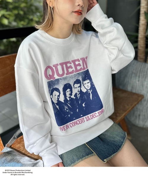CIAOPANIC（チャオパニック）の「【ユニセックス】【QUEEN/クイーン】ツアーモチーフヴィンテージ加工ロックスウェット（スウェット・レディース・ホワイト/チャコールグレー・FREE）」の5枚目の写真
