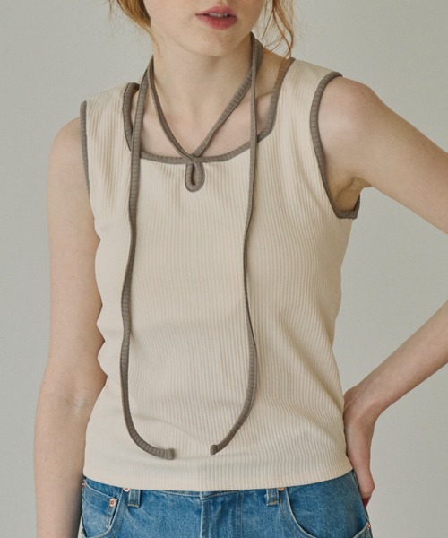 idem（イデム）の「cup in bi color camisole/配色タンクトップ【カップ付き】（タンクトップ・レディース・ピンク/アイボリー/ナチュラル/ネイビー/ブルー/ブラック/ブラウン・FREE）」の5枚目の写真