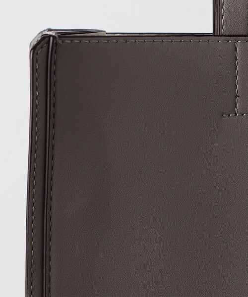 UNITED ARROWS（ユナイテッドアローズ）の「パーティショントートバッグ（トートバッグ・レディース・ベージュ/ブラック/グレー・FREE）」の21枚目の写真