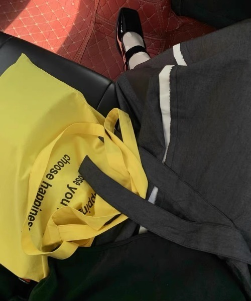 Vipoa（ヴィポア）の「Happonessロゴトートバッグ（トートバッグ・レディース・イエロー・FREE）」の4枚目の写真