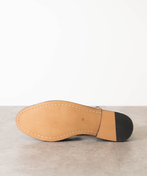 ARTESANOS（アルテサノス）の「【ARTESANOS/アルテサノス】Tストラップ　ローファー パンプス レザーシューズ（パンプス・レディース・ブラック・37/36/38）」の15枚目の写真