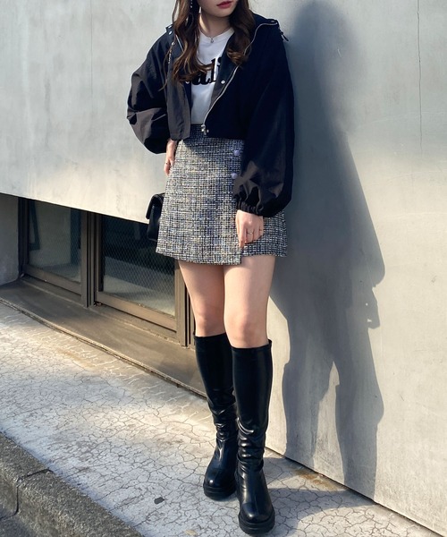 INGNI（イング）の「クロップド丈マウンテンパーカー／A（マウンテンパーカー・レディース・アイボリー/ブラック・M）」の3枚目の写真