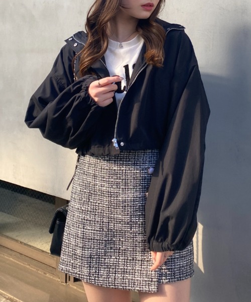 INGNI（イング）の「クロップド丈マウンテンパーカー／A（マウンテンパーカー・レディース・アイボリー/ブラック・M）」の14枚目の写真