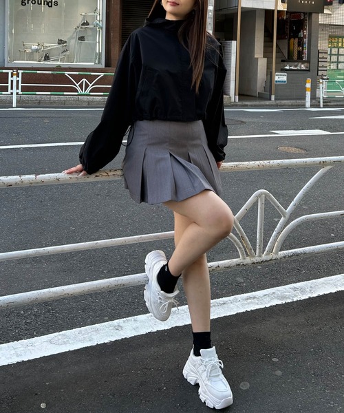 INGNI（イング）の「クロップド丈マウンテンパーカー／A（マウンテンパーカー・レディース・アイボリー/ブラック・M）」の21枚目の写真