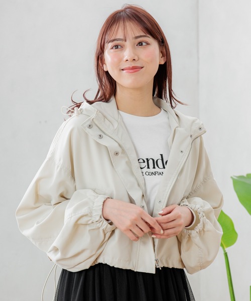 INGNI（イング）の「クロップド丈マウンテンパーカー／A（マウンテンパーカー・レディース・アイボリー/ブラック・M）」の13枚目の写真