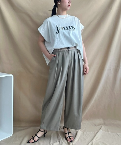 LHELBIE（レルビエ）の「パール＋ロゴボックスTシャツ（Tシャツ/カットソー・レディース・オフホワイト/チャコールグレー/グレイッシュベージュ・M）」の10枚目の写真