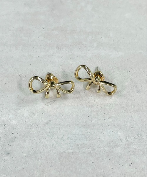 HIKA(ヒカ)の「【HIKA】miniリボンピアス(ピアス(両耳用)・レディース・シルバー/ゴールド・FREE)」の2枚目の写真
