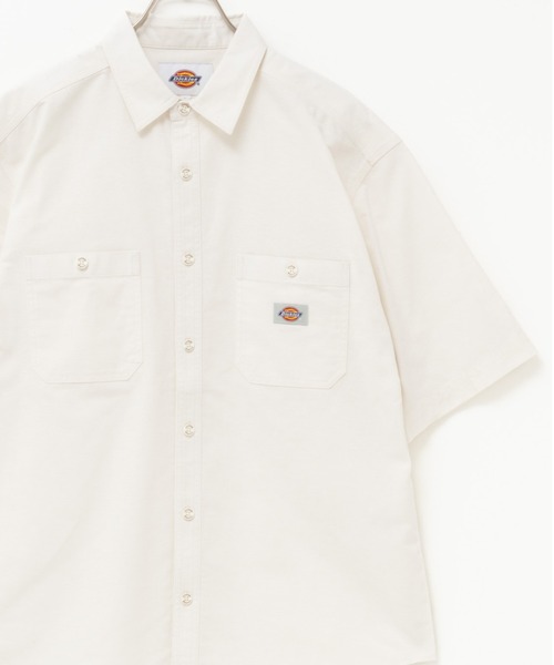 Dickies（ディッキーズ）の「Dickies short sleeve work shirt ディッキーズショートスリーブワークシャツ（シャツ/ブラウス・メンズ・ホワイト/グレー/ネイビー/ホワイト系その他/グレー系その他/ホワイト×ブラック/ブラック×レッド・S/M/L/XL/XXL）」の2枚目の写真