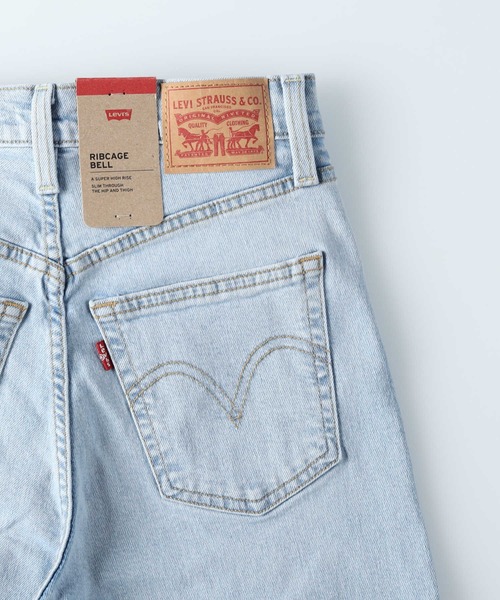 【新品】Levi's ワイドフレアデニムパンツ　イタリア製 Levi's リーバイス ワイドパンツ ワイドデニム リーバイス