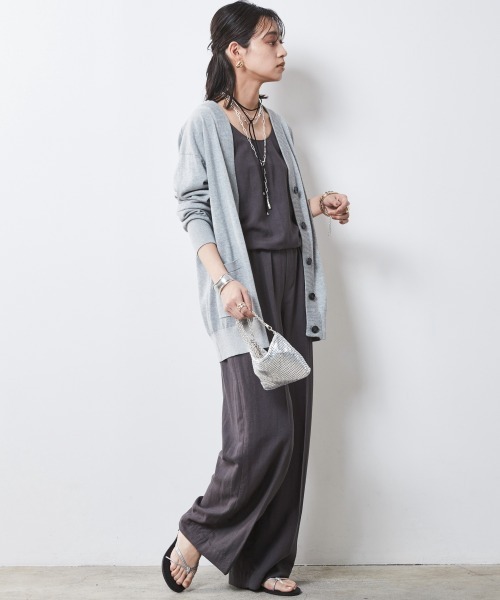 CHIC STYLE（シックスタイル）の「レーヨン麻リラックスワイドパンツ ＜大きいサイズ有＞シックスタイル　（その他パンツ・レディース・チャコール/レッド/グリーン/オフホワイト/ブルー・M/L/LL/3L/4L/5L）」の15枚目の写真