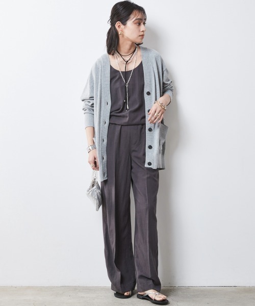 CHIC STYLE（シックスタイル）の「レーヨン麻リラックスワイドパンツ ＜大きいサイズ有＞シックスタイル　（その他パンツ・レディース・チャコール/レッド/グリーン/オフホワイト/ブルー・M/L/LL/3L/4L/5L）」の16枚目の写真
