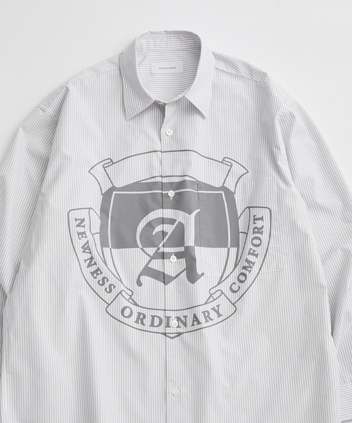 ADAM ET ROPE'（アダムエロペ）の「【UNIFORM/ユニフォーム】エンブレムプリント オーバーサイズ レギュラーカラー シャツ / 吸水速乾 / ユニセックス（シャツ/ブラウス・メンズ・イエロー系その他2/ブルー系その他6/ホワイト系その他3・L/M）」の5枚目の写真