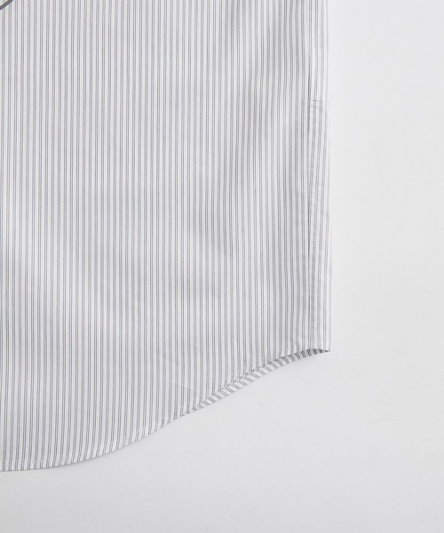 ADAM ET ROPE'（アダムエロペ）の「【UNIFORM/ユニフォーム】エンブレムプリント オーバーサイズ レギュラーカラー シャツ / 吸水速乾 / ユニセックス（シャツ/ブラウス・メンズ・イエロー系その他2/ブルー系その他6/ホワイト系その他3・L/M）」の6枚目の写真