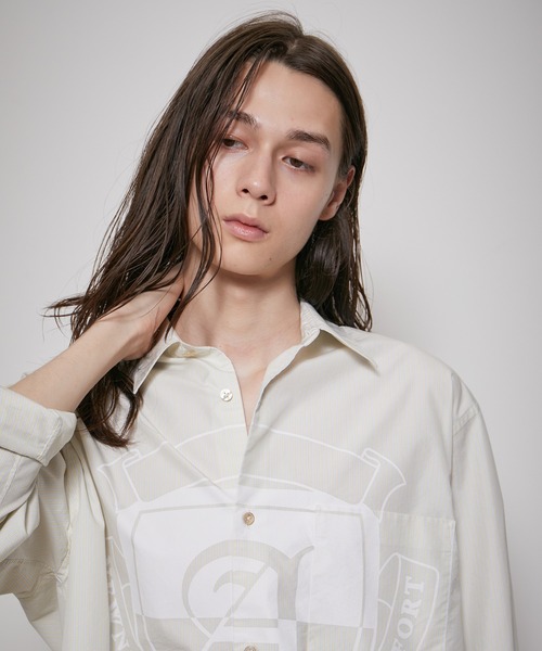 ADAM ET ROPE'（アダムエロペ）の「【UNIFORM/ユニフォーム】エンブレムプリント オーバーサイズ レギュラーカラー シャツ / 吸水速乾 / ユニセックス（シャツ/ブラウス・メンズ・イエロー系その他2/ブルー系その他6/ホワイト系その他3・L/M）」の12枚目の写真