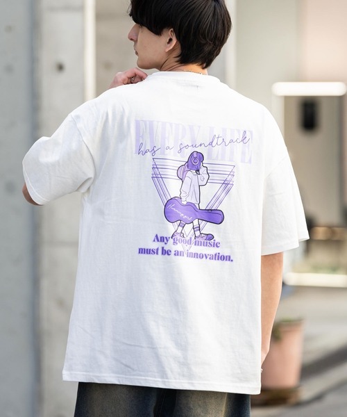 Rocky Monroe（ロッキーモンロー）の「オーバーサイズイラスト