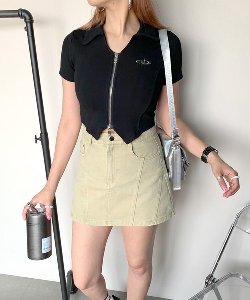 non-hedge(ノンヘッジ)の「シルバーモチーフダブルジップポロ襟クロップド丈トップス(Tシャツ/カットソー・レディース・ブラック/グレー/オフホワイト/カーキ・FREE)」の13枚目の写真