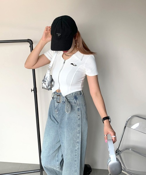 non-hedge(ノンヘッジ)の「シルバーモチーフダブルジップポロ襟クロップド丈トップス(Tシャツ/カットソー・レディース・ブラック/グレー/オフホワイト/カーキ・FREE)」の17枚目の写真