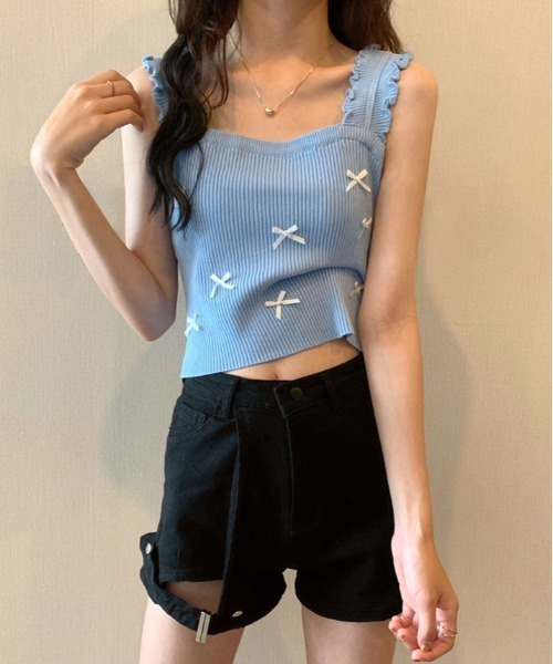 kirakiraShop(キラキラショップ)の「ショルダー フリル リボン ニット キャミソール(タンクトップ・レディース・ベージュ/ピンク/ホワイト/ブラック/ブルー・FREE)」の8枚目の写真