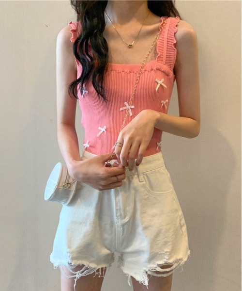 kirakiraShop(キラキラショップ)の「ショルダー フリル リボン ニット キャミソール(タンクトップ・レディース・ベージュ/ピンク/ホワイト/ブラック/ブルー・FREE)」の11枚目の写真