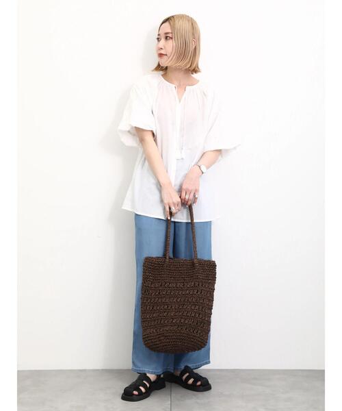 Samansa Mos2 blue（サマンサモスモスブルー）の「【Made in India】袖シフリーブラウス（シャツ/ブラウス・レディース・ブラック/ライトベージュ/オフホワイト・F）」の10枚目の写真