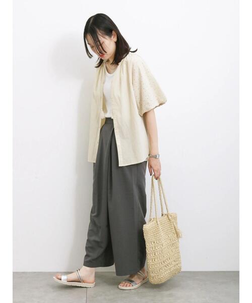 Samansa Mos2 blue（サマンサモスモスブルー）の「【Made in India】袖シフリーブラウス（シャツ/ブラウス・レディース・ブラック/ライトベージュ/オフホワイト・F）」の17枚目の写真