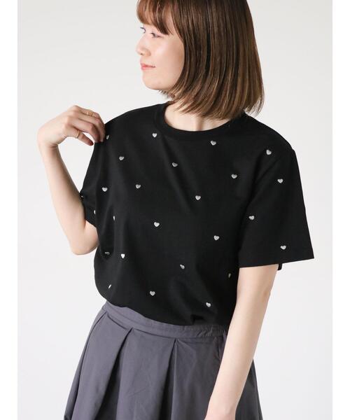 Lugnoncure(ルノンキュール)の「【接触冷感】ハート刺繍Tシャツ(Tシャツ/カットソー・レディース・ブラック/レッド/オフホワイト・F)」の1枚目の写真