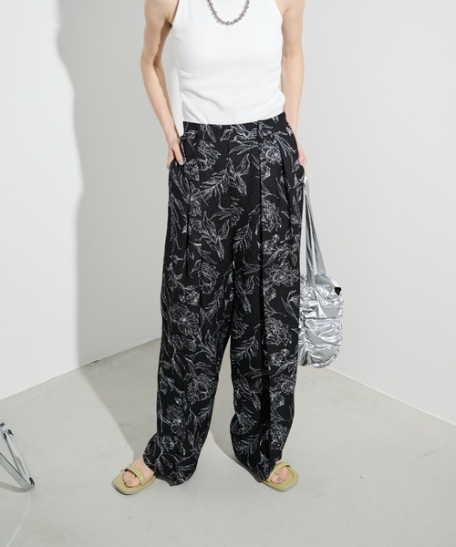 Shelly island（シェリーアイランド）の「花柄タックパンツ（その他パンツ・レディース・ブラック/ホワイト・M）」の20枚目の写真