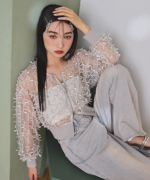 one after another NICE CLAUP（ワンアフターアナザーナイスクラップ）の「3Dレースシアーブルゾン（ブルゾン・レディース・オフホワイト/ブラック/グレー系その他・FREE）」の3枚目の写真