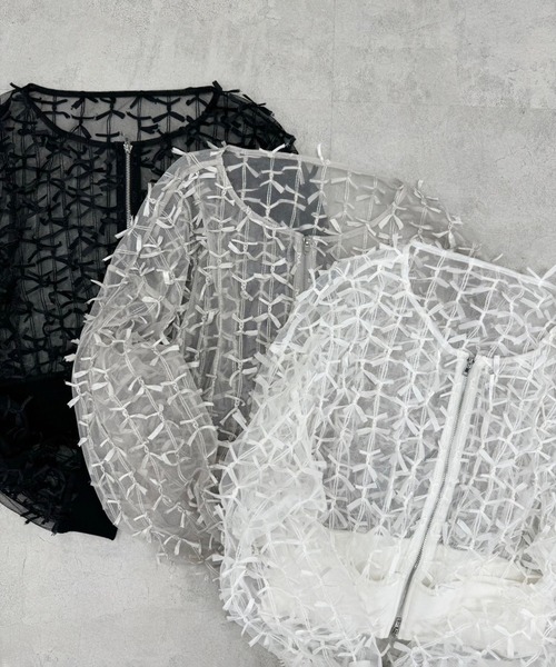 one after another NICE CLAUP（ワンアフターアナザーナイスクラップ）の「3Dレースシアーブルゾン（ブルゾン・レディース・オフホワイト/ブラック/グレー系その他・FREE）」の6枚目の写真