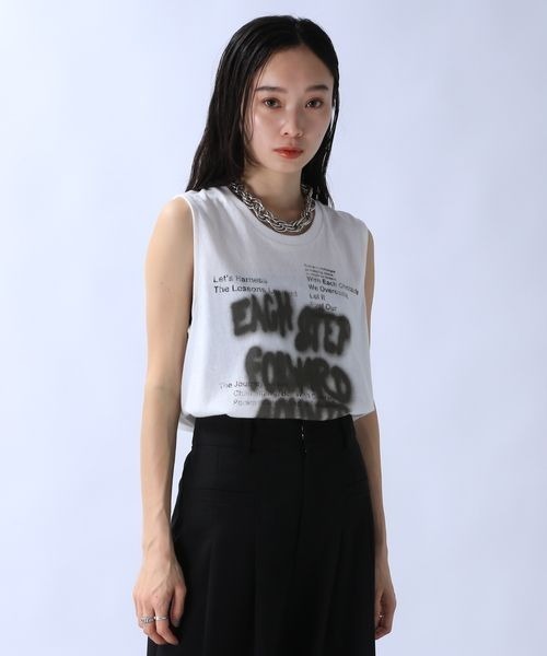 JEANASIS（ジーナシス）の「SprayロゴヴィンテージNS/133210（Tシャツ/カットソー・レディース・グレー系その他/ホワイト系その他/レッド系その他・FREE）」の5枚目の写真