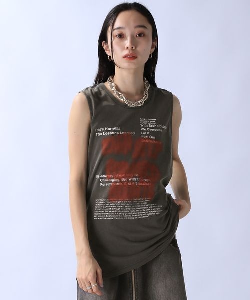 JEANASIS（ジーナシス）の「SprayロゴヴィンテージNS/133210（Tシャツ/カットソー・レディース・グレー系その他/ホワイト系その他/レッド系その他・FREE）」の17枚目の写真