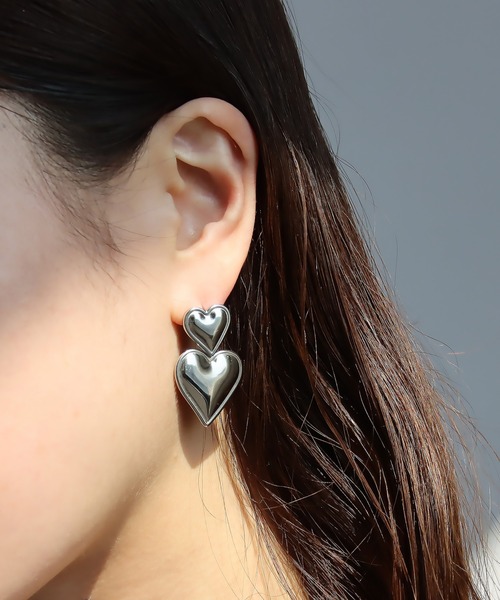 abaskdesign(アバスクデザイン)の「金属アレルギー対応 ダブルハートステンレスピアス(ピアス(両耳用)・レディース・マルチ/シルバー系その他/ブラック系その他/ホワイト/ゴールド/シルバー/グリーン・FREE)」の11枚目の写真