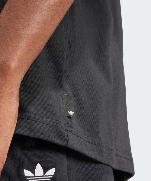 adidas（アディダス）の「フレーム ロゴTシャツ / アディダスオリジナルス adidas Originals（Tシャツ/カットソー・メンズ・ブラック/グリーン・X-LARGE/MEDIUM/LARGE/XX-LARGE/SMALL/X-SMALL）」の5枚目の写真