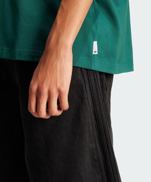 adidas（アディダス）の「フレーム ロゴTシャツ / アディダスオリジナルス adidas Originals（Tシャツ/カットソー・メンズ・ブラック/グリーン・X-LARGE/MEDIUM/LARGE/XX-LARGE/SMALL/X-SMALL）」の10枚目の写真