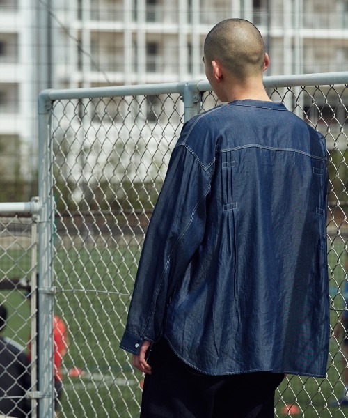 rehacer（レアセル）の「rehacer : Tuck Chambray Shirt  / タックシャンブレーシャツ（シャツ/ブラウス・メンズ・インディゴブルー・SMALL/MEDIUM/LARGE/X-LARGE）」の15枚目の写真