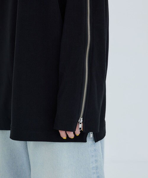 TOGA（トーガ）の「【TOGA PULLA/トーガプルラ】Code pique jersey top/カットソー（Tシャツ/カットソー・レディース・ホワイト/ネイビー/ブラック・36）」の21枚目の写真