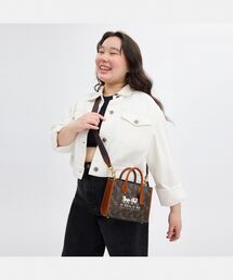 COACH（コーチ）の「エース トート バッグ 17・ホース アンド