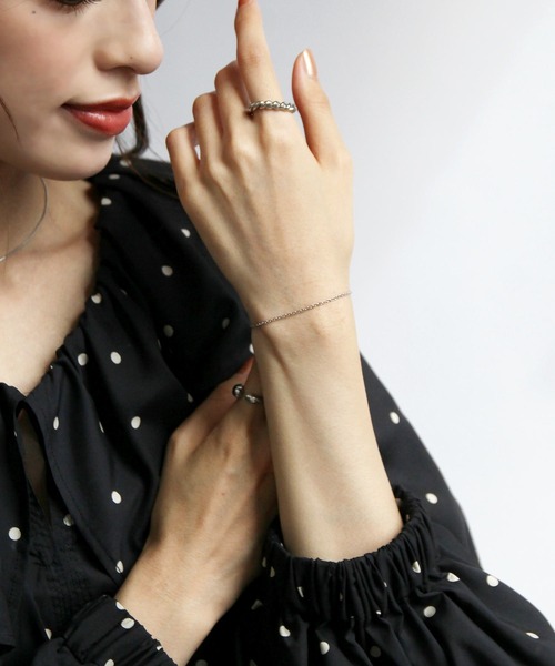 abaskdesign（アバスクデザイン）の「金属アレルギー対応 選べる5タイプ 華奢チェーンステンレスブレスレット（ブレスレット・レディース・ゴールド系その他3/ゴールド系その他2/シルバー/シルバー系その他4/シルバー系その他3/シルバー系その他2/ゴールド系その他/シルバー系その他/ゴールド/ゴールド系その他4・D/C/A/E/B）」の21枚目の写真