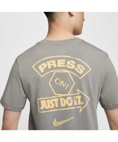 NIKE（ナイキ）の「《NIKEアパレル》ｼﾞﾑ ｷｯﾄ ｻﾐｯﾄ S/S Tｼｬﾂ（Tシャツ/カットソー・メンズ・ブラック/グレー系その他/ホワイト・XL/L/M/S/2XL）」の20枚目の写真